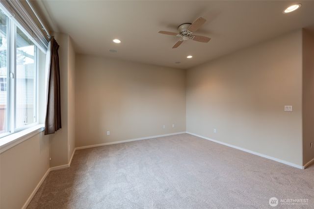 4986 Meriwood Drive NE, Lacey, WA 98516