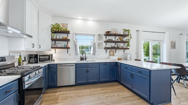 1370 E Legacy Lane, Winona Lake, IN 46590