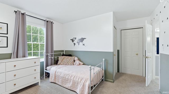 1370 E Legacy Lane, Winona Lake, IN 46590