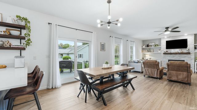 1370 E Legacy Lane, Winona Lake, IN 46590