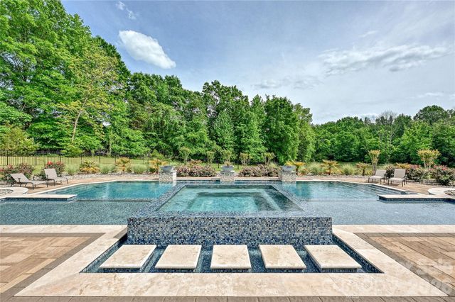 1430 Rosehill Drive, Waxhaw, NC 28173