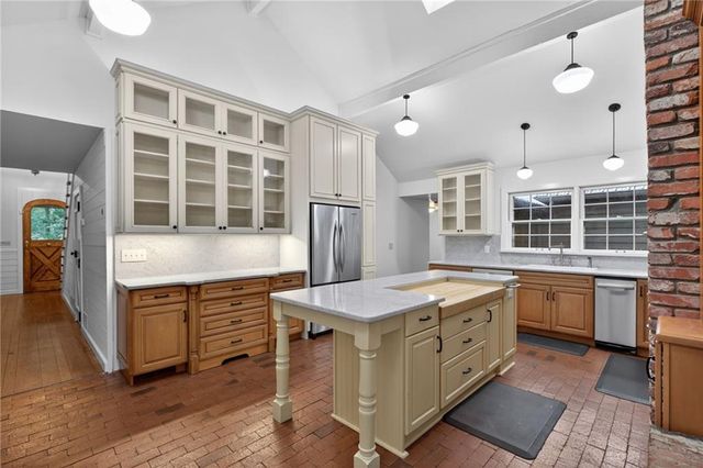2790 Davis Road, Marietta, GA 30062