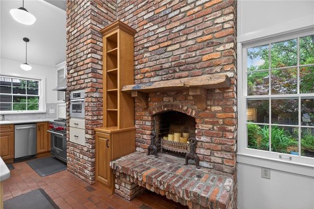 2790 Davis Road, Marietta, GA 30062