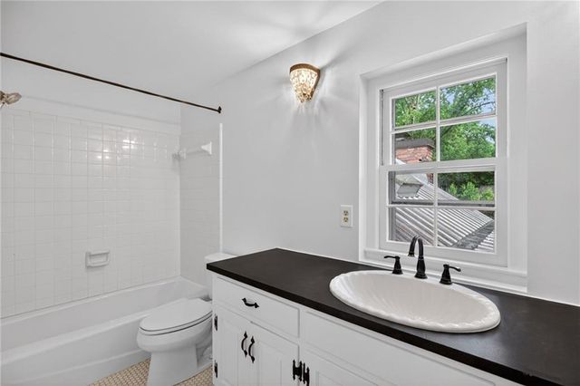 2790 Davis Road, Marietta, GA 30062