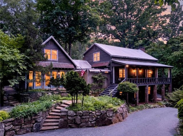 2790 Davis Road, Marietta, GA 30062