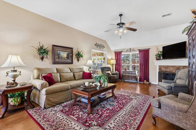 495 HEDGE ROSE BLVD, Somerville, TN 38068