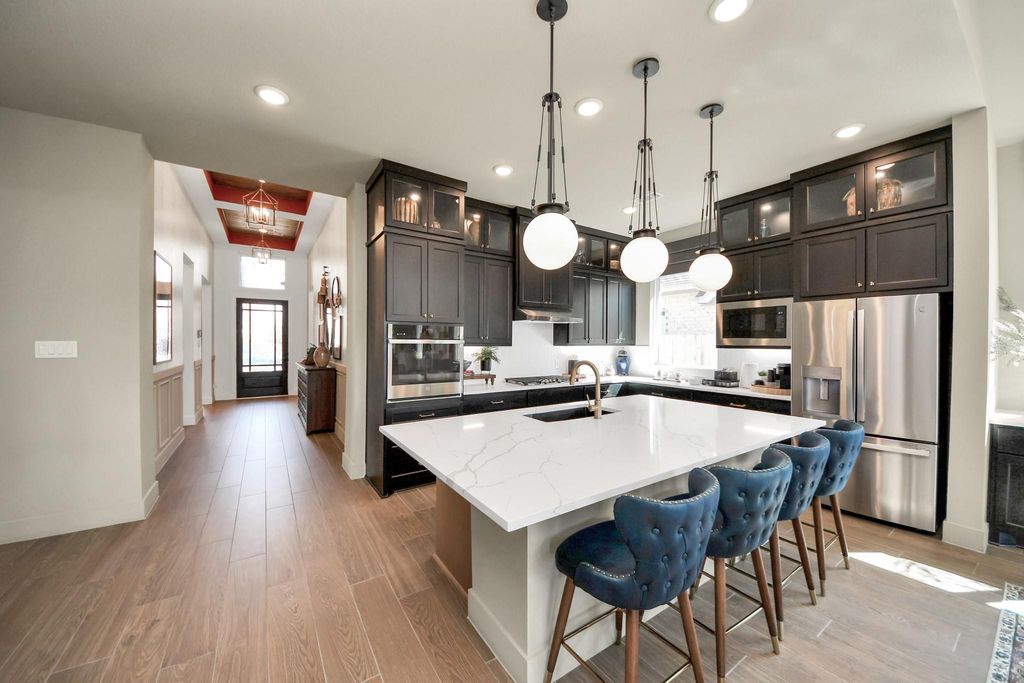 9702 Cathedral Lane, Manvel, TX 77578