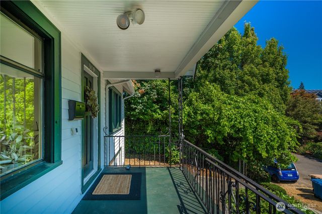 319 29th Avenue, Seattle, WA 98122
