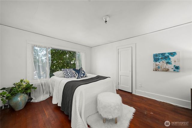 319 29th Avenue, Seattle, WA 98122