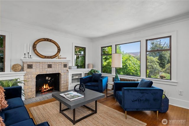 319 29th Avenue, Seattle, WA 98122