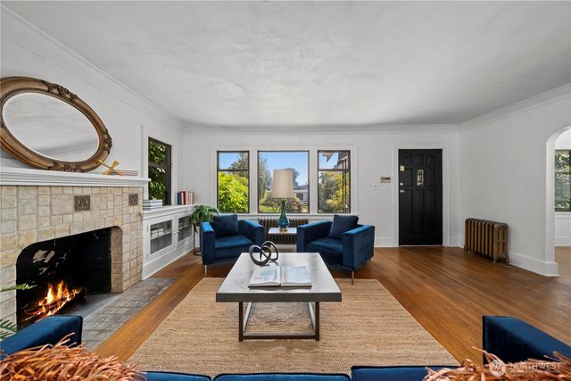319 29th Avenue, Seattle, WA 98122