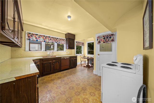 319 29th Avenue, Seattle, WA 98122