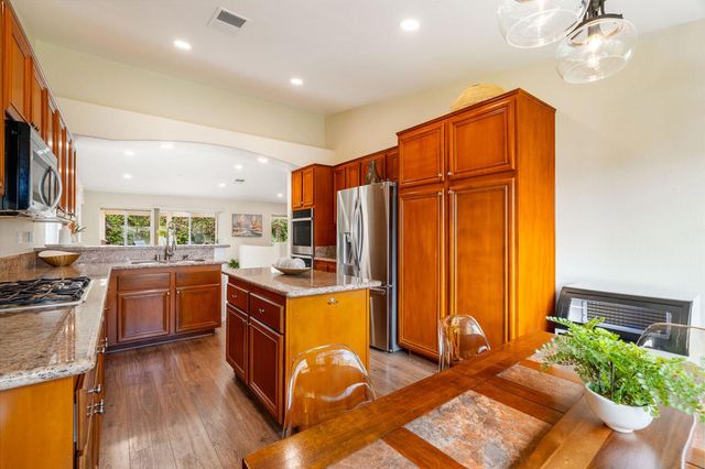 47845 Via Jardin, La Quinta, CA 92253