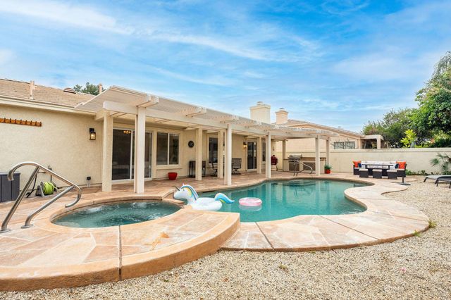 47845 Via Jardin, La Quinta, CA 92253