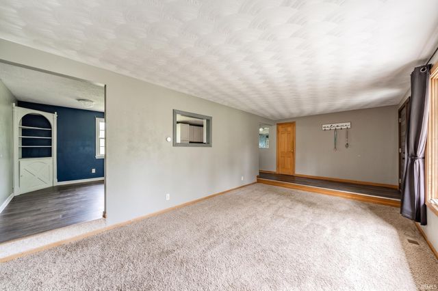12610 W Arrowhead Drive, Daleville, IN 47334