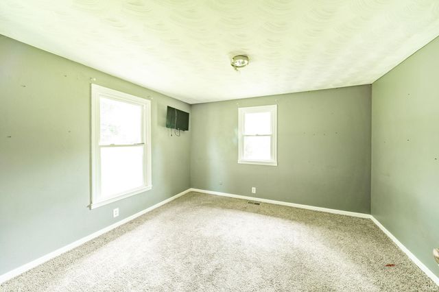 12610 W Arrowhead Drive, Daleville, IN 47334