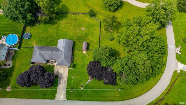 12610 W Arrowhead Drive, Daleville, IN 47334