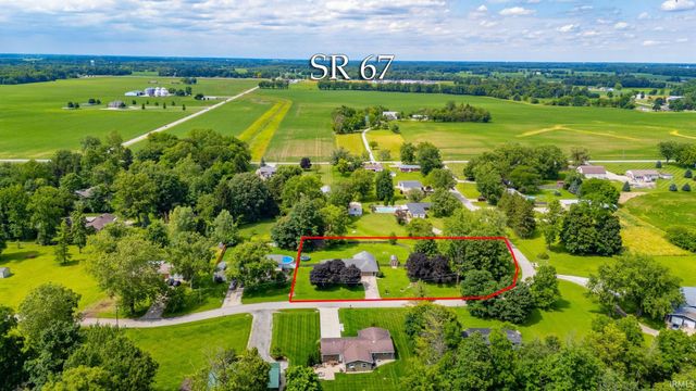 12610 W Arrowhead Drive, Daleville, IN 47334
