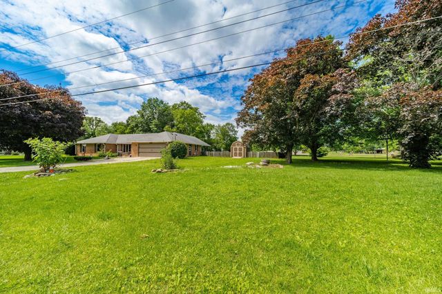 12610 W Arrowhead Drive, Daleville, IN 47334