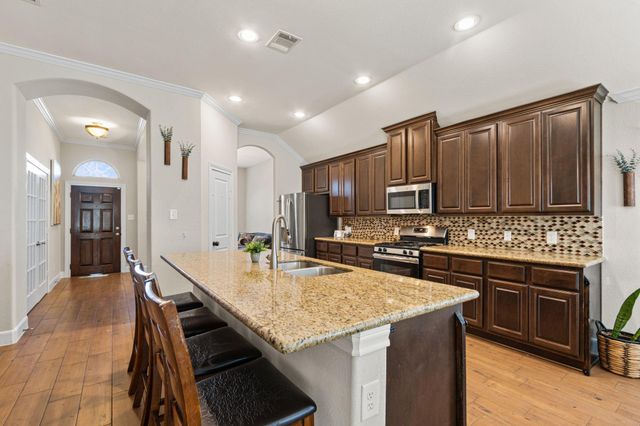 18203 Willow Edge Drive, Tomball, TX 77375