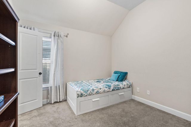 18203 Willow Edge Drive, Tomball, TX 77375