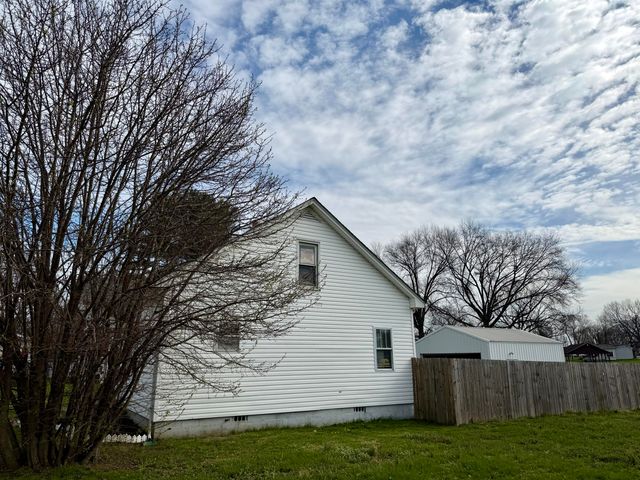 518 Pendleton Street, Falmouth, KY 41040