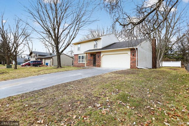 3325 Urbandale Lane N, Plymouth, MN 55447