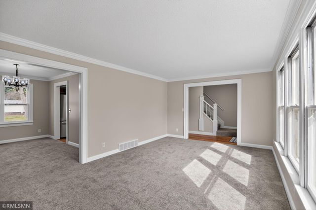 3325 Urbandale Lane N, Plymouth, MN 55447