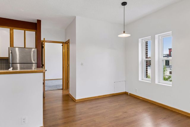 2733 Girard Avenue S 305, Minneapolis, MN 55408