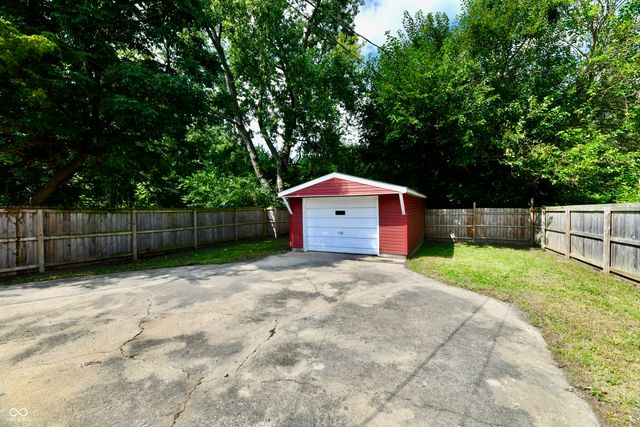930 N Eaton Avenue, Indianapolis, IN 46219