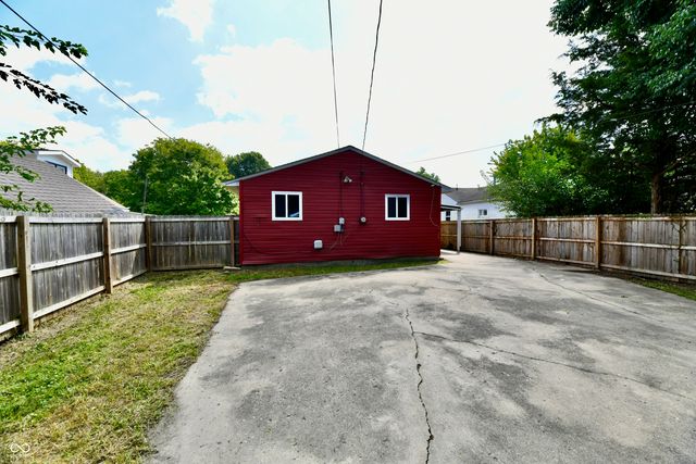 930 N Eaton Avenue, Indianapolis, IN 46219