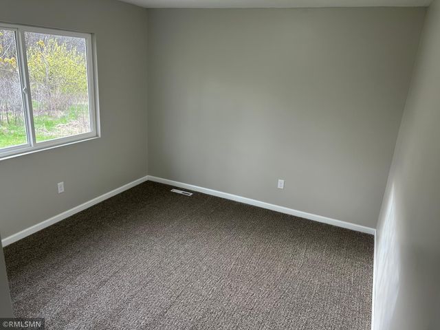 20555 Smith Street NW, Elk River, MN 55330