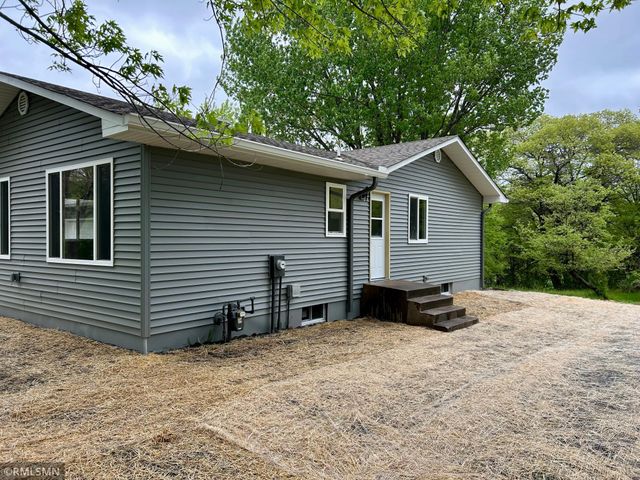 20555 Smith Street NW, Elk River, MN 55330