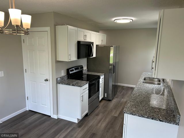 20555 Smith Street NW, Elk River, MN 55330