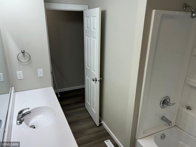 20555 Smith Street NW, Elk River, MN 55330