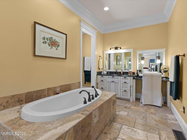 201 S Argyle Court, Reno, NV 89511