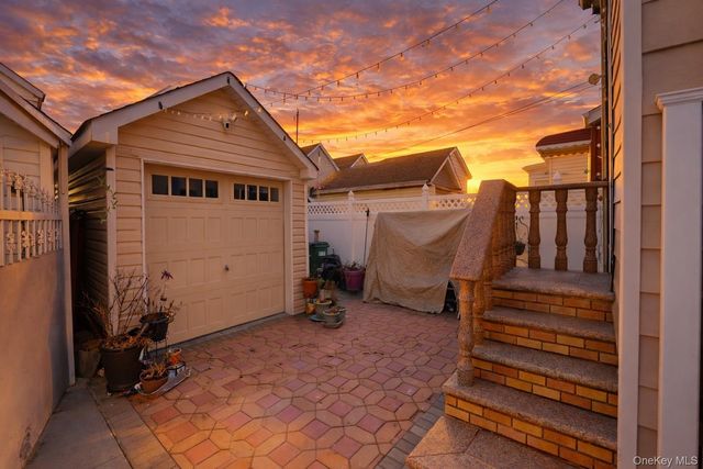 10713 115th Street, Richmond Hill S., NY 11419