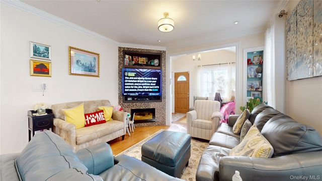 10713 115th Street, Richmond Hill S., NY 11419