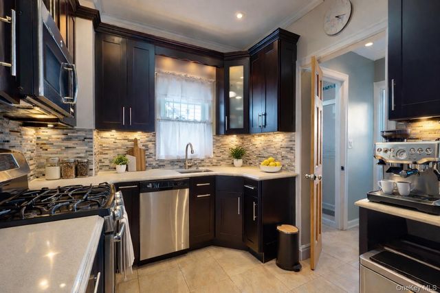 10713 115th Street, Richmond Hill S., NY 11419