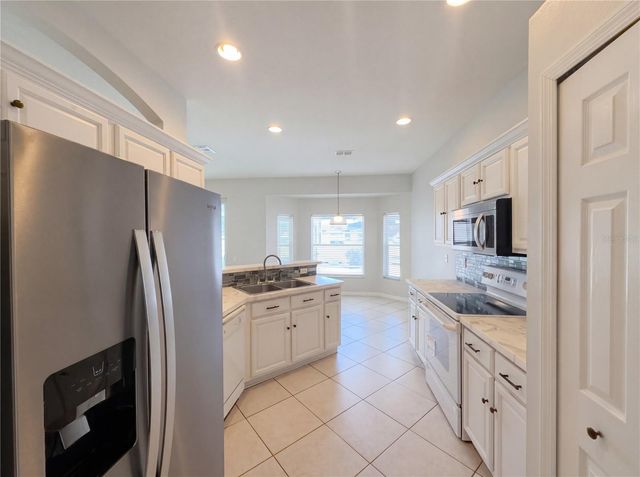 6457 MYRTLEWOOD DRIVE, Lakeland, FL 33810