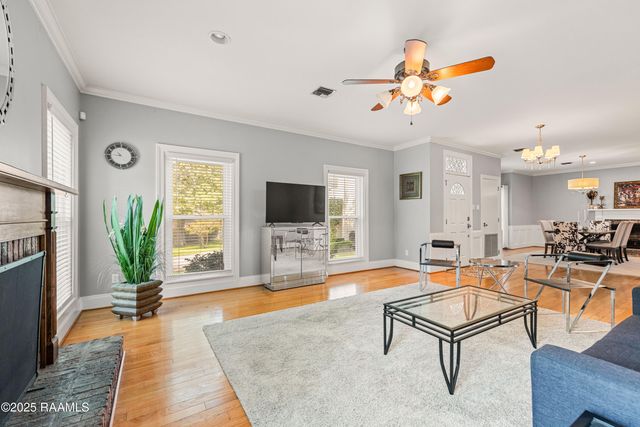 551 Esplanade Drive, Lafayette, LA 70508