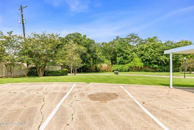 551 Esplanade Drive, Lafayette, LA 70508
