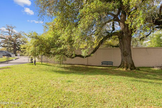 551 Esplanade Drive, Lafayette, LA 70508