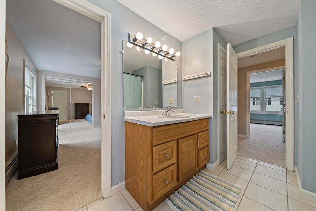 624 Hackett Hill Road, Manchester, NH 03102