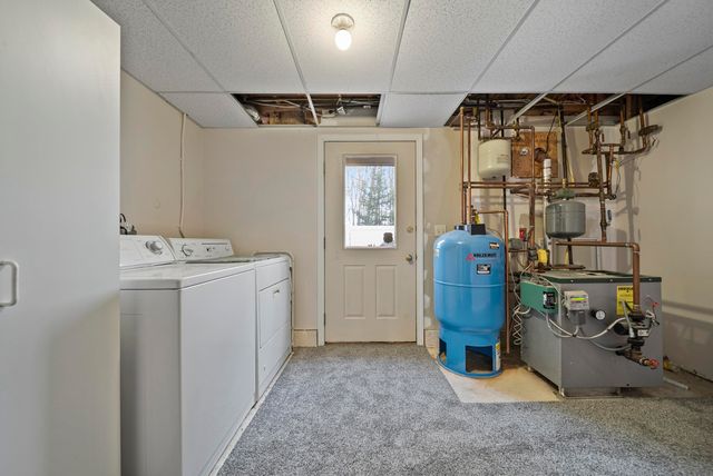 624 Hackett Hill Road, Manchester, NH 03102