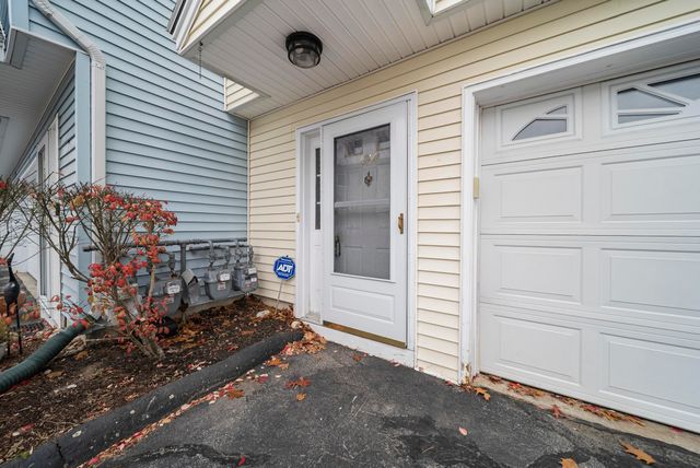 624 Hackett Hill Road, Manchester, NH 03102