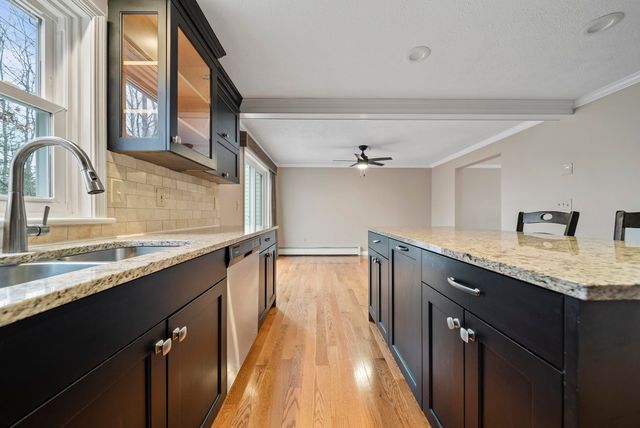 624 Hackett Hill Road, Manchester, NH 03102