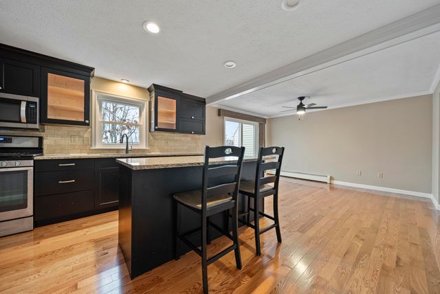 624 Hackett Hill Road, Manchester, NH 03102