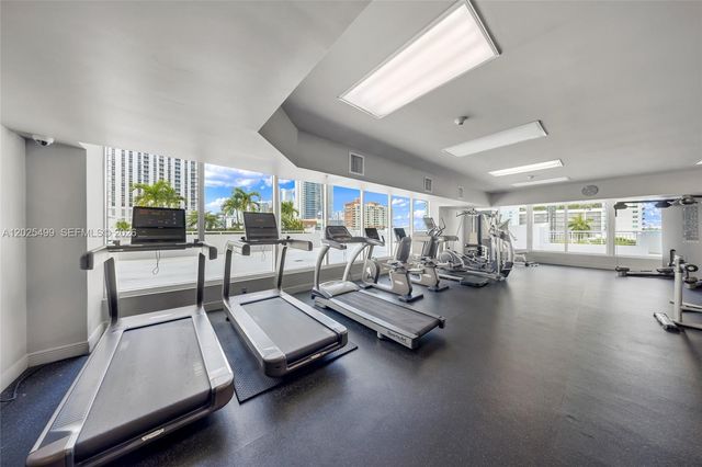 275 NE 18th St 1510, Miami, FL 33132