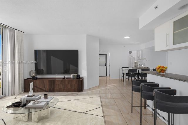 275 NE 18th St 1510, Miami, FL 33132